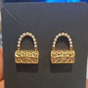 Elegant Gold and Pearl Handbag Earrings